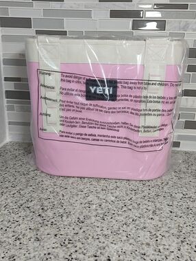 Yeti Camino 20 Carryall Tote Bag (Power Pink/Aspen)